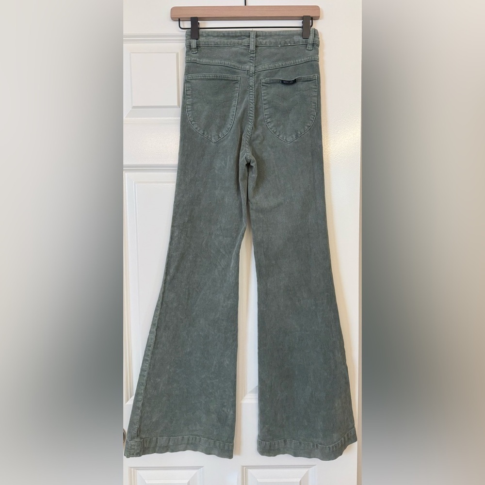 Rolla’s Eastcoast Flare Corduroy Pants 26 High Rise 70s Retro Olive Green - Picture 2 of 8